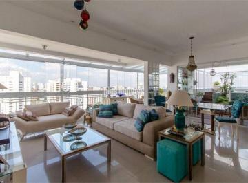 Apartamento · 169m² · 3 Quartos · 3 Vagas · Cobertura em Santo Amaro 169 m² 3 vagas com depósito.