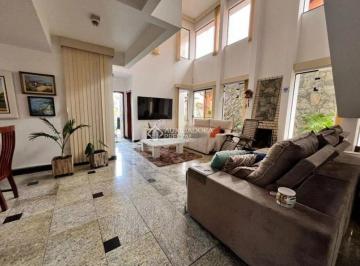 Casa · 325m² · 3 Quartos · 2 Vagas · Casa 3 suítes à venda no bairro Santa Mônica.