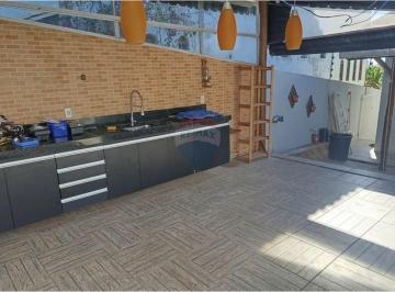 Casa · 94m² · 3 Quartos · 2 Vagas · Casa Solta em localização excelente em Ipitanga - Lauro de Freitas