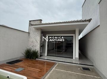 Casa · 240m² · 3 Quartos · 2 Vagas · Casa com 3 Quartos, Suíte e Piscina à Venda em Itaipuaçu | Maricá