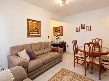 Apartamento · 76m² · 3 Quartos · Apartamento 2 quartos + dependência no Centro
