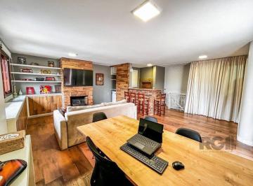 Apartamento · 176m² · 2 Quartos · 2 Vagas · Excelente cobertura de 2 dormitórios e 2 vagas cobertas e escrituradas no bairro