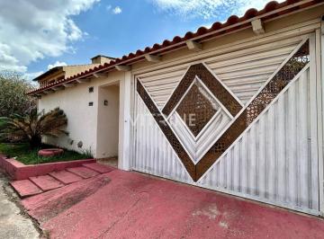 Casa · 144m² · 3 Quartos · 3 Vagas · E/Q 11/10, Setor Leste, Gama.