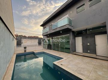 Casa · 250m² · 2 Quartos · 4 Vagas · Casa com piscina no Residencial Furlan