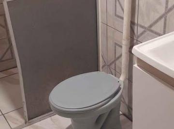img0 · Casa com 3 Quarto(s) e 1 banheiro(s) para Alugar, 80 m² por R$ 1200 / Mês