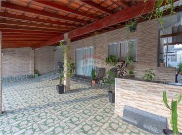 Casa · 243m² · 3 Quartos · 4 Vagas · Casa para alugar em Jardim São Jorge de 243.33m² com 3 Quartos, 1 Suite e 4 Garagens