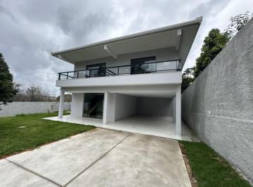 Casa · 500m² · 3 Quartos · 4 Vagas · Casa para venda em Chácara Contagem de 500.00m² com 3 Quartos, 1 Suite e 4 Garagens