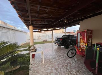 Casa · 250m² · 5 Quartos · 4 Vagas · Casa para venda em Felicia de 250.00m² com 5 Quartos, 2 Suites e 4 Garagens
