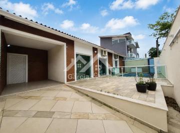 Casa · 170m² · 3 Quartos · Casa com piscina e churrasqueira no bairro Stella Maris Peruíbe