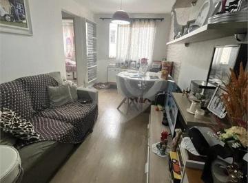 Apartamento de 2 quartos, Curitiba · Apartamento de 2 quartos | móveis planejados | Novo Mundo