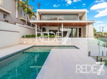 Casa · 541m² · 5 Quartos · 6 Vagas · Casa de alto padrão com 5 suítes e lazer completo em Residencial Jatibela, Campinas-SP: Luxo e sofis