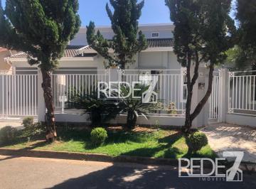 Casa · 215m² · 2 Quartos · 4 Vagas · Casa de Alto Padrão no Parque Alto Taquaral, Campinas-SP: 2 suítes, piscina, sauna, churrasqueira e