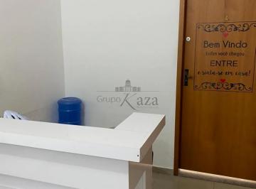 Comercial · 42m² · 1 Vaga · Sala Comercial - Bosque dos Eucaliptos - 42m².