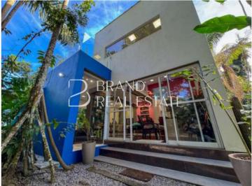 Casa · 177m² · 3 Quartos · 2 Vagas · Casa a venda Praia do Ubatumirim ? Ubatuba/SP. 3 Dorm com suíte, mobiliada.