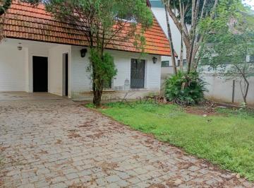 Casa · 350m² · 4 Quartos · 4 Vagas · Casa sobrado - Jardim Esplanada - 4 Dormitórios - 275m².