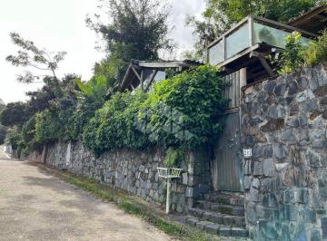 001 · Casa Residencial 135M² - para Alugar