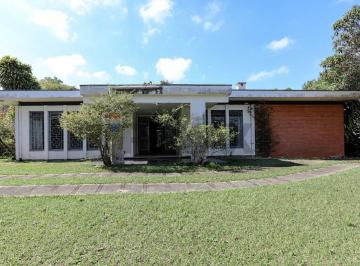 Casa · 492m² · 4 Quartos · 8 Vagas · Casa Térrea à venda, na Vila Oliveira - pode ser usada tambem para comercio