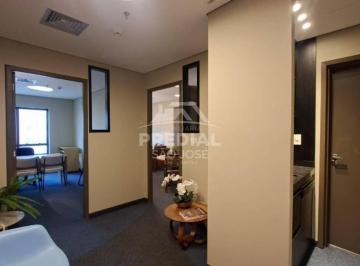 c35ade3e6f0804b150e1521ddf55af73684bed1a · Sala comercial de 43 m² reformada, com recepção, 2 salas e 1 vaga no New Worker Tower