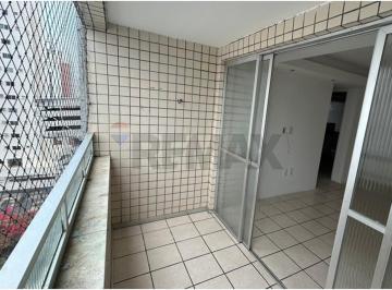 Apartamento · 65m² · 2 Quartos · 1 Vaga · Apartamento em Boa Viagem, 2 quartos, 2 banheiros e varanda.