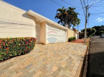 Casa · 230m² · 3 Quartos · 5 Vagas · VENDO CASA 402 M2 TERRENO E 230 M2 ÁREA ÚTIL 3 QUARTOS 5 VAGAS HOMEOFFICE JARDIM SÃO LUIZ