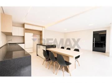 Casa · 246m² · 4 Quartos · 2 Vagas · SOBRADO NOVO 4 QUARTOS 1 SUITE ESCRITÓRIO MODERNA **ACEITA FINANCIAMENTO** 245m² QE 56 Guará II