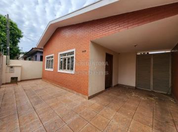 Casa · 242m² · 3 Quartos · 3 Vagas · Boa Vista/Vila Córdula, casa espaçosa com 3 dormitórios com armários (1 tipo apartamento),