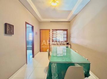 Sala de Jantar · Casa Geminada Linear com 3 Quartos sendo 1 Suíte à Venda, 180m², 2 Vagas, Bairro Santa Amélia, próxi