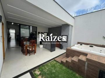 Casa · 170m² · 3 Quartos · 2 Vagas · Casa com 3 suítes à venda no Bairro Aclimação em Uberlândia
