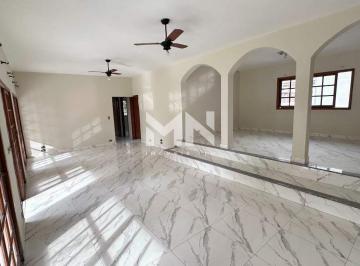 Casa · 248m² · 3 Quartos · 2 Vagas · Casa á Venda no Condomínio Zuleika Jabour em Salto/SP.
