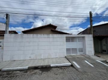 Casa · 180m² · 3 Quartos · 3 Vagas · Casa em Serraria Brasil - Feira de Santana