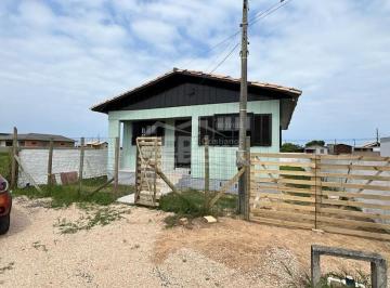 Casa · 3 Quartos · Casa à venda no bairro Centro - Balneário Rincão/SC