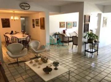 Apartamento · 242m² · 4 Quartos · 2 Vagas · Apartamento com 4 Quartos, 242m² e Varanda com Vista Mar à venda na Praia de Ponta Verde - Maceió Al