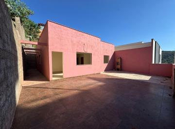 Casa · 100m² · 3 Quartos · 2 Vagas · Casa Independente à Venda no Bairro Alvorada