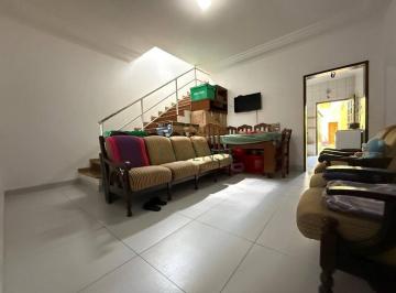 dbe18ebe0d4f6e83d988f4110e4808752ba5c7e8 · Sobrado à Venda de 246 m² no Jardim Cacique em Suzano/SP: 03 dormitórios.
