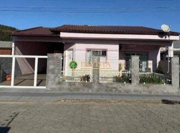 25502894e0b3c288318d406c099b9220da4ee6dc · Casa com 3 quartos em Biguaçu