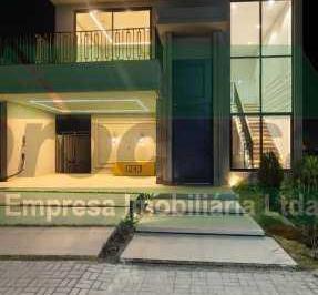 Casa · 270m² · 4 Quartos · 4 Vagas · Vende -se Casa de Alto Padrão em Condomínio Residencial No Novo Aleixo