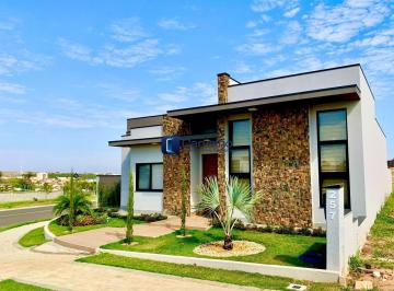Casa · 216m² · 3 Quartos · 2 Vagas · Casa térrea com 3 quartos 1 suite, piscina - Cond La Dolce Vita - Paulinia