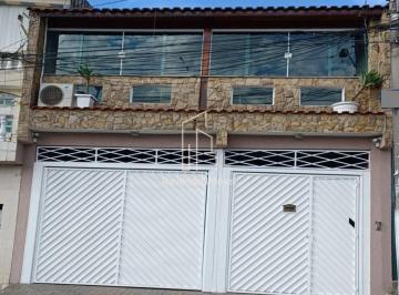 Casa · 302m² · 3 Quartos · 3 Vagas · Imperdível casa à venda em Guarulhos-SP, bairro Jardim Palmira: 3 quartos, 2 suí