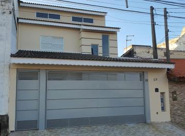 Casa · 219m² · 3 Quartos · 2 Vagas · Casa para venda em Jardim Bonsucesso de 219.00m² com 3 Quartos, 1 Suite e 2 Garagens