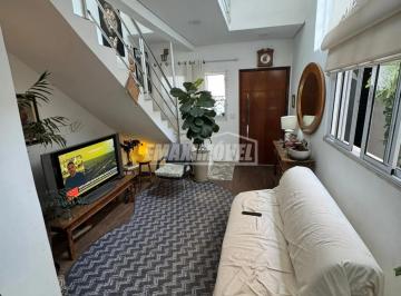 Casa · 125m² · 2 Quartos · 2 Vagas · Casa de Condomínio para alugar em Jardim Perlamar de 125.00m² com 2 Quartos, 2 Suites e 2 Garagens