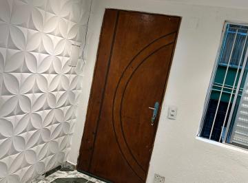 Apartamento de 2 quartos, São Paulo · Apartamento próximo a terminal de ônibus em Guaianázes