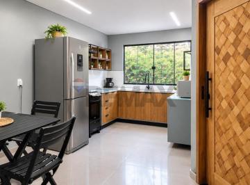 Casa · 245m² · 2 Quartos · 2 Vagas · Casa Duplex com 2 Suítes, Banheiro Social, Quintal e 2 Vagas em Campo Grande