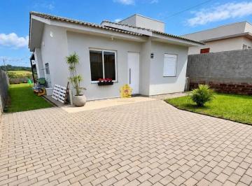 Casa · 49m² · 2 Quartos · 1 Vaga · ✨ Casa com excelente terreno e uma vista incrível!