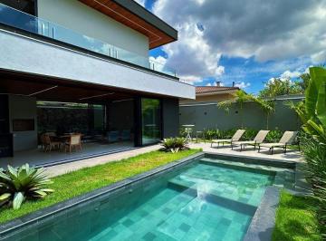 Casa de 4 quartos, Rio de Janeiro · Casa em Barra da Tijuca - RJ em condomínio fechado de alto padrão com 4 quartos 2 suíte
