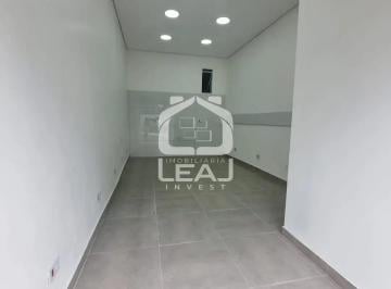 whatsapp-image-2025-11-04-at-12-47-561762349547527.jpeg · Salão para locação de 21 metros quadrados na Vila das Belezas