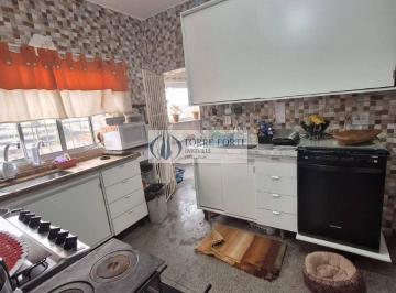 Casa · 70m² · 3 Quartos · 6 Vagas · Casa com Salao comercial 3 dormitorios 6 vagas na Vila Rio Branco.