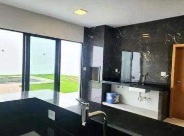 Casa de 3 quartos, Jacareí · Casa de 200 m² com 3 quartos à venda em Jardim Colinas