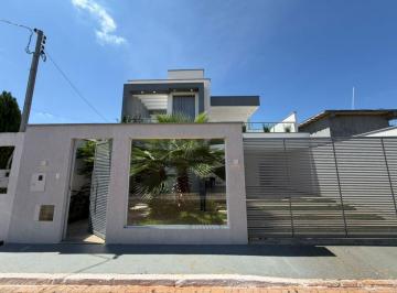 Casa de 4 quartos, Gama · Casa ponte alta norte, 4 quartos com 1 suíte, lazer completo, fino acabamento, rica em armários
