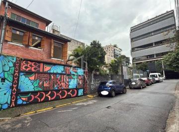 Comercial de 6 quartos, São Paulo · Sobrado comercial com 140m², 04 vagas, 06 salas, Localizado na Vila Madalena