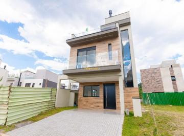 Casa · 240m² · 3 Quartos · Casa à venda - em Santa Cândida